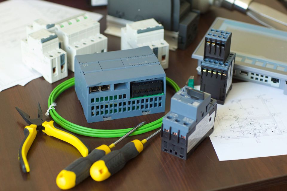 静かで強い未来を創るブラシレスモーターの革新と驚異の省エネ力